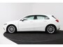 Mercedes-Benz A-klasse 220 Advantage (SFEERVERLICHTING, NAVIGATIE, CAMERA, STOELVERWARMING, LEDER)
