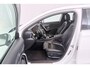 Mercedes-Benz A-klasse 220 Advantage (SFEERVERLICHTING, NAVIGATIE, CAMERA, STOELVERWARMING, LEDER)