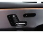 Mercedes-Benz A-klasse 180 Business Solution AMG (PANORAMADAK, STOELVERWARMING, CAMERA, SFEERVERLICHTING, ELEKTR