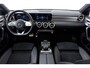 Mercedes-Benz A-klasse 180 Business Solution AMG (PANORAMADAK, STOELVERWARMING, CAMERA, SFEERVERLICHTING, ELEKTR