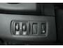 Renault Clio Estate 0.9 TCe Limited (TREKHAAK, NAVIGATIE, CAMERA, PARKEERSENSOREN, BLUETOOTH, CRUISE CONTROL)