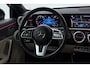 Mercedes-Benz A-klasse 180 Business Solution Luxury (STOELVERWARMING, SFEERVERLICHTING, NAVIGATIE, CAMERA, PARKEE
