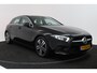 Mercedes-Benz A-klasse 180 Business Solution Luxury (STOELVERWARMING, SFEERVERLICHTING, NAVIGATIE, CAMERA, PARKEE