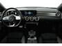 Mercedes-Benz A-klasse 200 Business Solution AMG (PANORAMADAK, STOELVERWARMING, ACHTERUITRIJCAMERA, SFEERVERLICHT