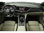 Opel Insignia Sports Tourer 1.5 Turbo Business Executive (TREKHAAK WEGKLAPBAAR, STOEL-/STUURVERWARMING, LEDER, CAMERA, NAVIGATIE, CAMERA, GROOTLICHT ASSIST)