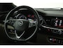 Opel Insignia Sports Tourer 1.5 Turbo Business Executive (TREKHAAK WEGKLAPBAAR, STOEL-/STUURVERWARMING, LEDER, CAMERA, NAVIGATIE, CAMERA, GROOTLICHT ASSIST)