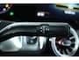 Mercedes-Benz GLB 200 Business Solution AMG (PANORAMADAK, SFEERVERLICHTING, TREKHAAK WEGKLAPBAAR, STOELVERWARMING, ELEKTR STOELEN)