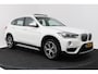 BMW X1 SDrive20i Corporate Lease High Executive (PANORAMADAK, CAMERA, STOELVERWARMING, HEAD-UP DI