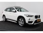 BMW X1 SDrive20i Corporate Lease High Executive (PANORAMADAK, CAMERA, STOELVERWARMING, HEAD-UP DI