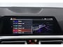 BMW 3-Serie 320i Executive Edition (PANORAMADAK, SFEERVERLICHTING, PDC, DEALER ONDERHOUDEN)