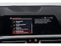 BMW 3-Serie 320i Executive Edition (PANORAMADAK, SFEERVERLICHTING, PDC, DEALER ONDERHOUDEN)