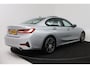 BMW 3-Serie 320i Executive Edition (PANORAMADAK, SFEERVERLICHTING, PDC, DEALER ONDERHOUDEN)