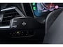 BMW 3-Serie 320i Executive Edition (PANORAMADAK, SFEERVERLICHTING, PDC, DEALER ONDERHOUDEN)