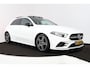Mercedes-Benz A-klasse 180 Business Solution AMG (PANORAMADAK, STOELVERWARMING, PDC, CAMERA, NAVIGATIE)