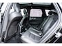 Volvo XC60 2.0 T8 Plug-in hybrid AWD Ultra Dark Executive Edition | Luchtvering | 22" | Gelamineerd Glas | Bowers & Wilkins | Stoelmassage & Ventilatie |