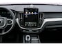 Volvo XC60 2.0 T8 Plug-in hybrid AWD Ultra Dark Executive Edition | Luchtvering | 22" | Gelamineerd Glas | Bowers & Wilkins | Stoelmassage & Ventilatie |