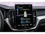 Volvo XC60 2.0 T8 Plug-in hybrid AWD Ultra Dark Executive Edition | Luchtvering | 22" | Gelamineerd Glas | Bowers & Wilkins | Stoelmassage & Ventilatie |