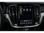 Volvo V60 T6 Plug-in hybrid AWD Ultra Dark | Heico bodykit | Google | Long Range | Schuif-/Kanteldak | Adaptieve Cruise Control | DAB | Head-Up Display | Camera | Stoelverwarming Voor + Achter | Harman Kardon Audio | Getint Glas | Zitverlenging | Elek. Stoelen | Memory | 19" LM