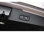 Volvo V60 T6 Plug-in hybrid AWD Ultra Dark | Heico bodykit | Google | Long Range | Schuif-/Kanteldak | Adaptieve Cruise Control | DAB | Head-Up Display | Camera | Stoelverwarming Voor + Achter | Harman Kardon Audio | Getint Glas | Zitverlenging | Elek. Stoelen | Memory | 19" LM