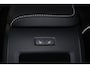 Volvo XC60 2.0 T6 Plug-in hybrid AWD Essential - Black Edition - Fiscale waarde € 64.581 - IntelliSafe Assist & Surround - Verwarmde voorstoelen, stuur & achterbank - Parkeersensoren & camera achter - Draadloze tel. lader - Extra getint glas -Donkere hemel - 21 inch LMV