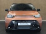 Toyota Aygo X Hybrid 115 pulse - NIEUWE DEMO's - DIVERSE KLEUREN BINNENKORT BESCHIKBAAR - PARKEERSENSOREN VOOR EN ACHTER - KEYLESS ENRTY & START - STOEL VERWARMING - DRAADLOZE TELEFOONLADER - AUTOMATISCH INKLAPBARE BUITENSPIEGELS