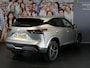 Nissan Qashqai 1.3 MHEV Xtronic Tekna *1.800KG Trekgewicht!* Panoramadak - Allseasons - Dakrails - Trekhaak! - Headup display