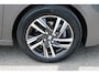 Peugeot 208 1.2 PureTech Allure Pack | Navi by app | Camera | 3D Instrumentenpaneel | Apple carplay | NL auto | Bluetooth |