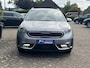 Kia Niro Hybrid 1.6 GDi ComfortLine l Trekhaak, Adaptieve cruise, Dodehoek, Stoel/stuur verwarming, Achteruitrijcamera, Half leder.