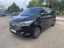 Ford E-Transit Custom 340 L2H1 Limited 71 kWh | SCI | 218pk | Laadvloer bescherming | 12-weg verstel- en verwarmbare AGR bestuurders- en passagiersstoel Laadvloer bescherming,12-weg verstel- en verwarmbare AGR bestuurders- en passagiersstoel | Trekhaakvoorbereiding | 17 inch lichtmetalen velgen (Carbonised Grey) | Driver Assistent Pack Ultimate | AGM accu | BEV 3-fase oplaadkabel (mode 3, 32A, 10m)