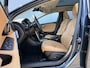 Volvo V40 Cross Country T3 automaat Polar+ Luxury | Harman Kardon audio | 17 inch lichtmetalen velgen | Panoramadak | Lederen bekleding | Volvo On Call | DAB+ radio | Full-LED koplampen | Sensus navigatie | Bluetooth telefoonvoorbereiding