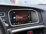 Volvo V40 Cross Country T3 automaat Polar+ Luxury | Harman Kardon audio | 17 inch lichtmetalen velgen | Panoramadak | Lederen bekleding | Volvo On Call | DAB+ radio | Full-LED koplampen | Sensus navigatie | Bluetooth telefoonvoorbereiding