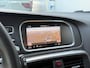 Volvo V40 Cross Country T3 automaat Polar+ Luxury | Harman Kardon audio | 17 inch lichtmetalen velgen | Panoramadak | Lederen bekleding | Volvo On Call | DAB+ radio | Full-LED koplampen | Sensus navigatie | Bluetooth telefoonvoorbereiding