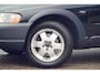 Volvo XC70 2.5 T Summum / NL-Auto / Dealeronderhouden / 2e Eig. / Afn. Trekhaak / Schuifdak / Leder
