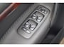 Volvo XC70 2.5 T Summum / NL-Auto / Dealeronderhouden / 2e Eig. / Afn. Trekhaak / Schuifdak / Leder