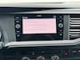 Volkswagen Transporter 2.0 TDI L2H1 28 Highline Trekhaak 3 Zits Pdc v+a Navigatie Cruise Lat om Lat