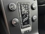 Volvo V40 1.6 T3 | Origineel Nederlands | NAP | Cruise Control | Achteruitrijcamera | Bluetooth | Parkeersensoren Achter | Airconditioning | Navigatie