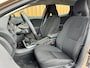 Volvo V40 1.6 T3 | Origineel Nederlands | NAP | Cruise Control | Achteruitrijcamera | Bluetooth | Parkeersensoren Achter | Airconditioning | Navigatie