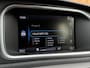 Volvo V40 1.6 T3 | Origineel Nederlands | NAP | Cruise Control | Achteruitrijcamera | Bluetooth | Parkeersensoren Achter | Airconditioning | Navigatie