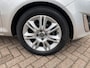 Opel Corsa 1.4-16V Cosmo Stoel- & stuurwielverwarming, parkeersensor achter, cruise control, start/stop systeem!