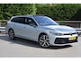 Volkswagen Passat Variant 1.5 eHybrid 272PK R-Line Signature Edition | Schuif-kanteldak | Head-up display | DCC Pro | Elektrische achterklep | ArtVelours hemelbekleding | Puglia geperforeerd leder | VERLENGDE GARANTIE