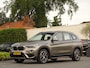 BMW X1 xDrive20i Essential | Trekhaak | acht.Camera! | 4x4| Verst. A-bank | Topstaat!