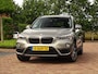 BMW X1 xDrive20i Essential | Trekhaak | acht.Camera! | 4x4| Verst. A-bank | Topstaat!