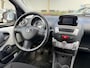 Toyota Aygo 1.0-12V Comfort Navigator | Airco | 5 Deurs | Rondom nieuwe banden | Nieuwe Apk |