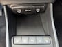 Hyundai i20 1.0 T-GDI 100pk Premium | Carplay | Climate control | Cruise control | Stoel/stuurverwarming | Camera | Parkeersensoren | DAB | Premium Audio | Lichtmetalen velgen | Navigatie