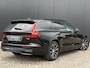 Volvo V60 2.0 T8 Plug-in hybrid AWD Plus Dark Harman / Kardon / Elktr. stoelverstelling / 360 camera / trekhaak / keyless drive / Adapt. cruise control / Stoel- en stuurverwarming /