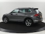 Volkswagen Tiguan 2.0 TSI 4Motion Highline Business R | Adaptive cruise | Carplay | Stuur/stoel verwarming | 3 zone klimaat | Climate control | Bluetooth | Navigatie  | Elektrische achterklep