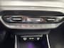 Hyundai i20 1.0 T-GDI 100pk Premium | Carplay | Climate control | Cruise control | Stoel/stuurverwarming | Camera | Parkeersensoren | DAB | Premium Audio | Lichtmetalen velgen | Navigatie