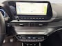 Hyundai i20 1.0 T-GDI 100pk Premium | Carplay | Climate control | Cruise control | Stoel/stuurverwarming | Camera | Parkeersensoren | DAB | Premium Audio | Lichtmetalen velgen | Navigatie