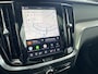 Volvo V60 2.0 T8 Plug-in hybrid AWD Plus Dark | Panoramadak | Trekhaak | 360 Camera | Contourstoelen | Harman Kardon Audio | Stoel en stuur verwarming | Head-up Display
