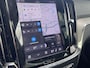 Volvo V60 2.0 T8 Plug-in hybrid AWD Plus Dark | Panoramadak | Trekhaak | 360 Camera | Contourstoelen | Harman Kardon Audio | Stoel en stuur verwarming | Head-up Display